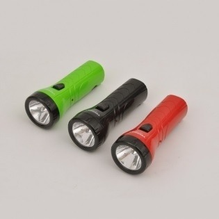 Latarka 7 LED Tiross zasięg 150m akumulator 600mAh