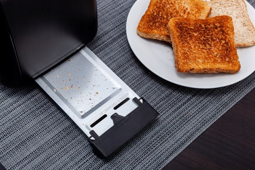 Toster Eldom TO245 czarny 900 W