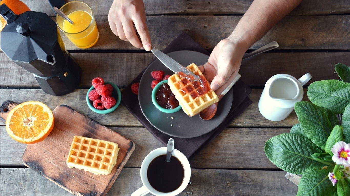 Gofrownica MPM MGO13 srebrna 1400W