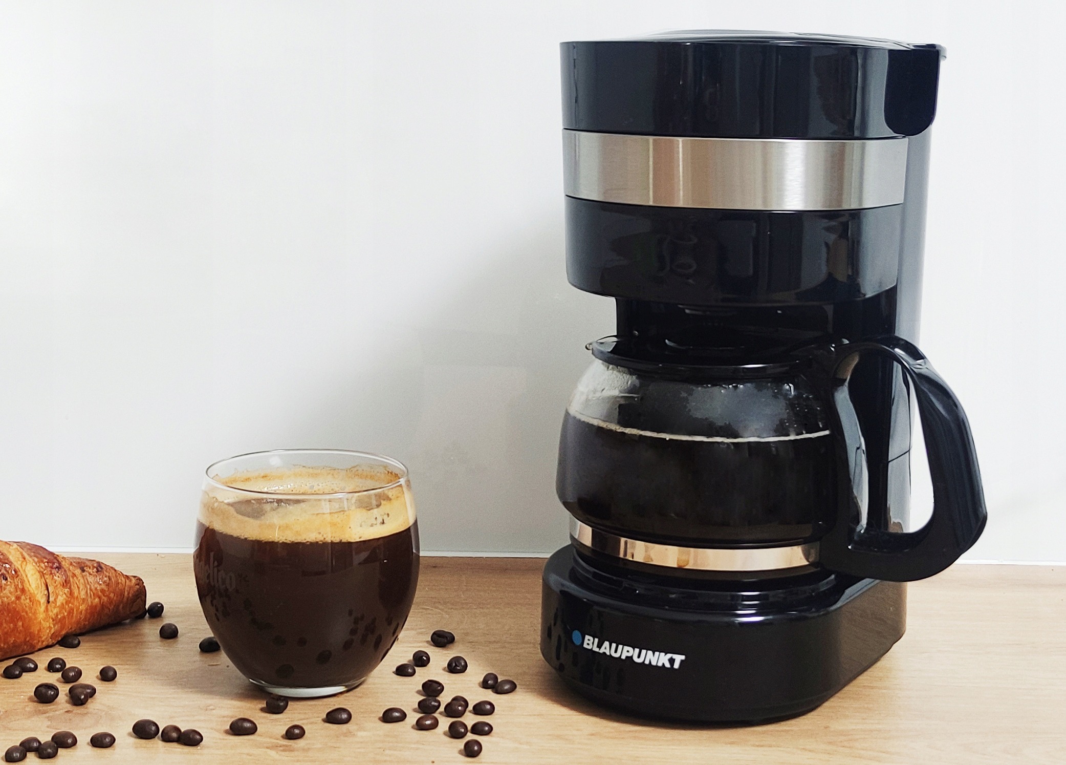 Ekspres Przelewowy Blaupunkt CMD201 czarny