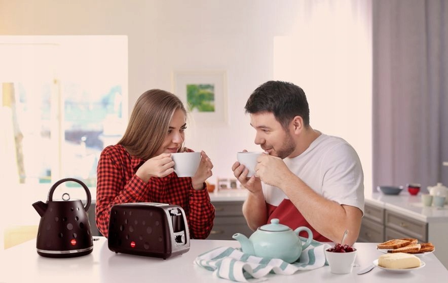 Toster Eldom TO245 czarny 900 W