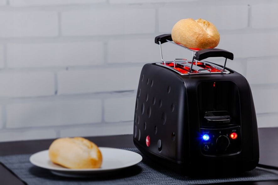 Toster Eldom TO245 czarny 900 W