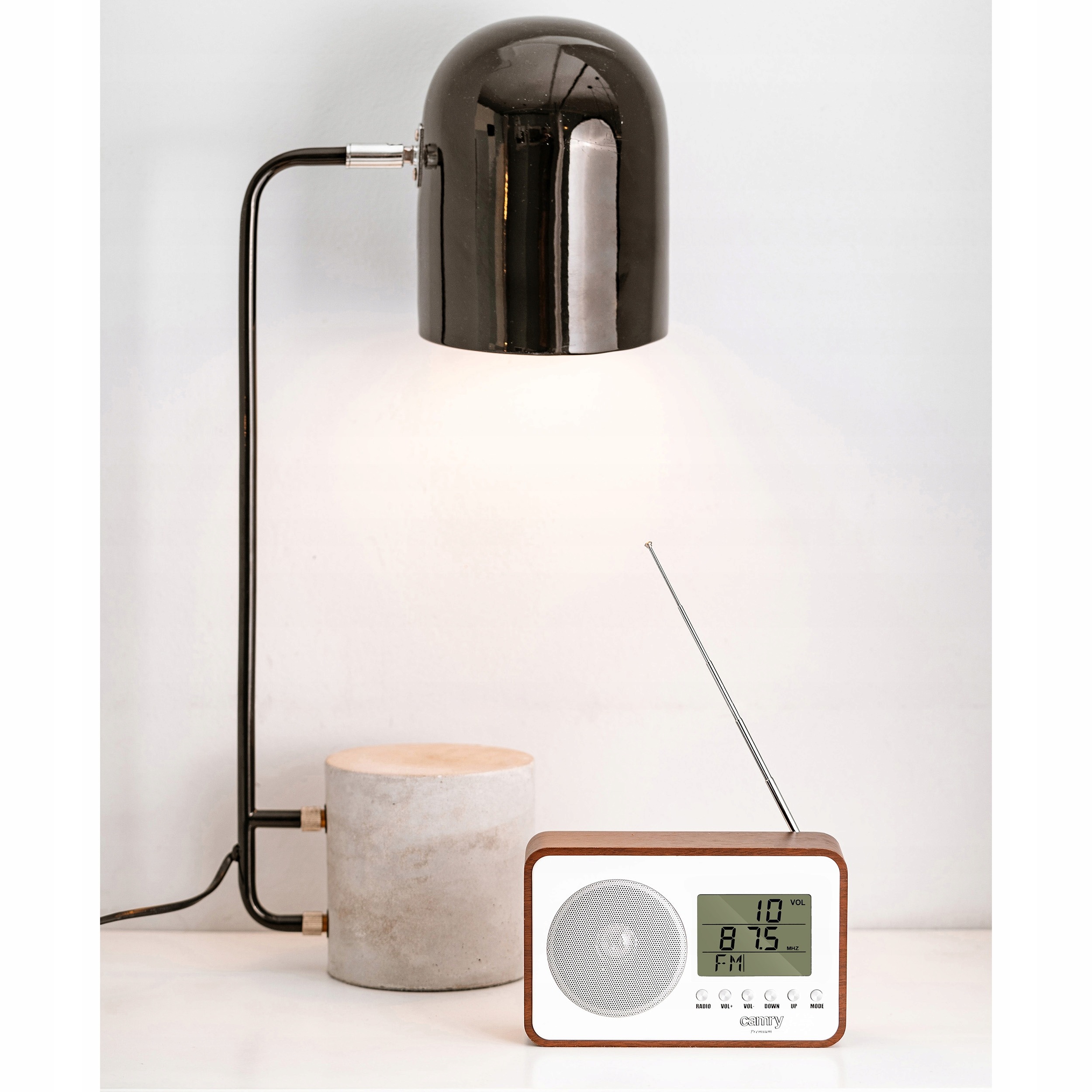 RADIO KUCHENNE Radio Budowlane Przenośne FM na Baterie USB Zegar Budzik LCD