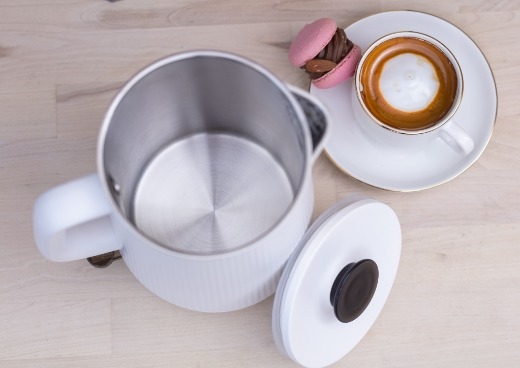 CZAJNIK ELEKTRYCZNY BEZPRZEWODOWY MPM MCZ-115 1800 W 1,5 l biały