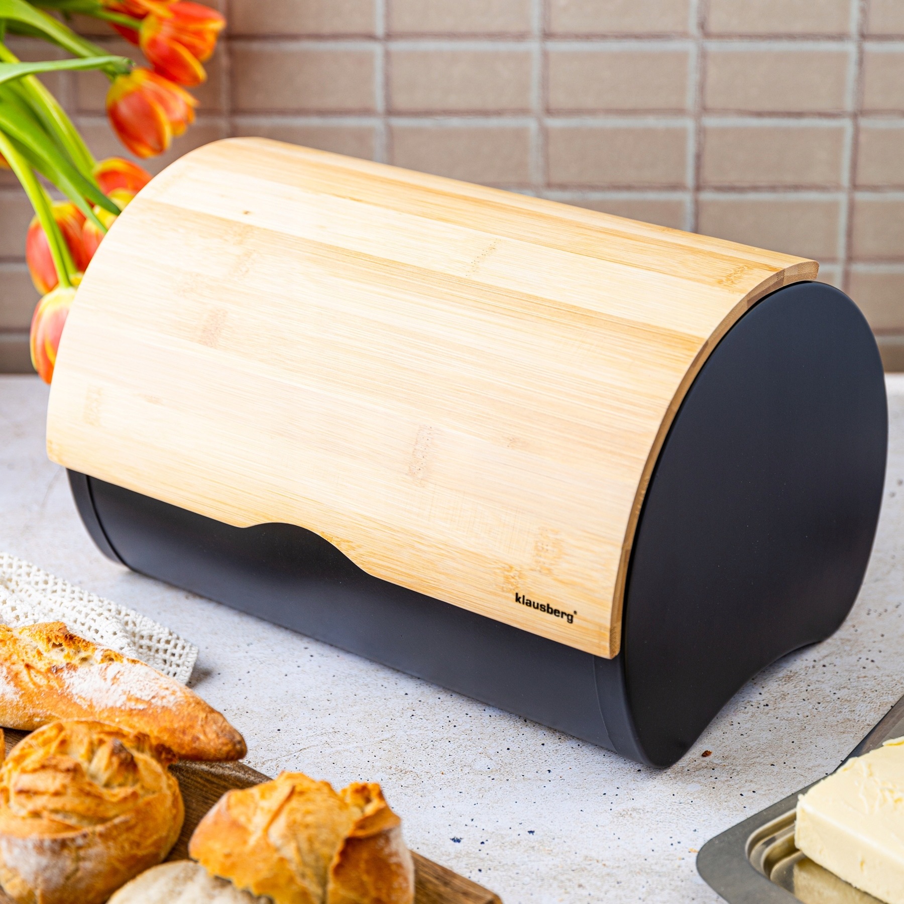 CHLEBAK CHLEBAK CZARNY CHLEBAK DREWNIANY