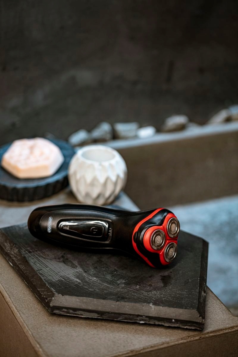 ELEKTRYCZNA MASZYNKA DO GOLENIA GOLARKA TRYMER