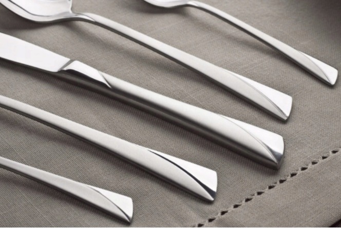 Komplet sztućców ZESTAW Kinghoff SATYNA Inox 72 el. Sztućce MAT Walizka