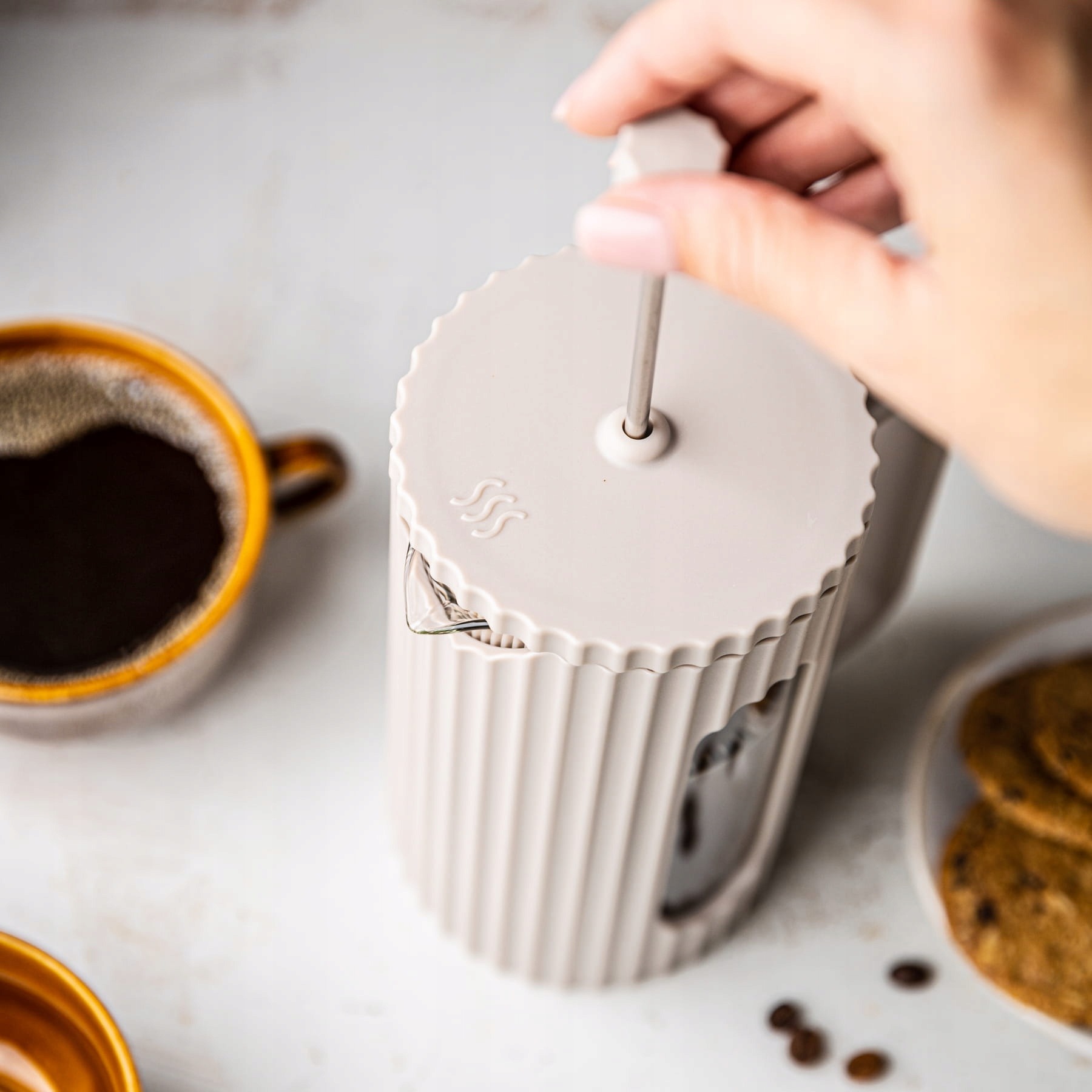 Zaparzacz KAWIARKA dzbanek 1000ml 8 filiżanek KAWA HERBATA BEŻ PUDROWY RÓŻ