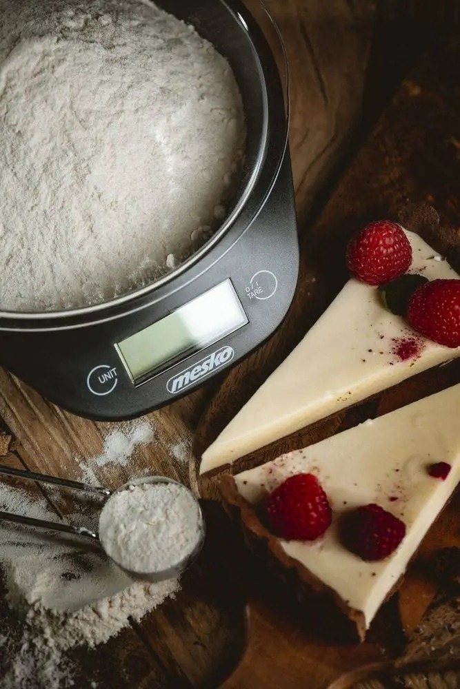 Waga Kuchenna z Misą PRECYZYJNA DOKŁADNA 700ml 5kg/1g LCD Tara Czarna Adler