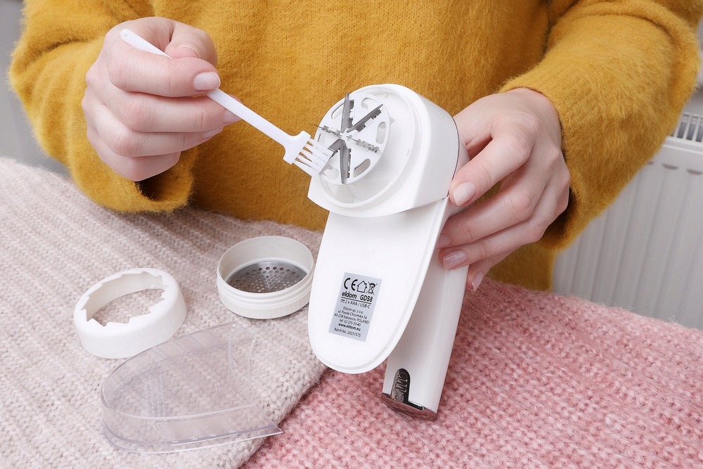 GOLARKA ELDOM DO UBRAŃ TAPICERKI SWETRÓW KANAPY MOCNA DUŻA BATERYJNA + USB