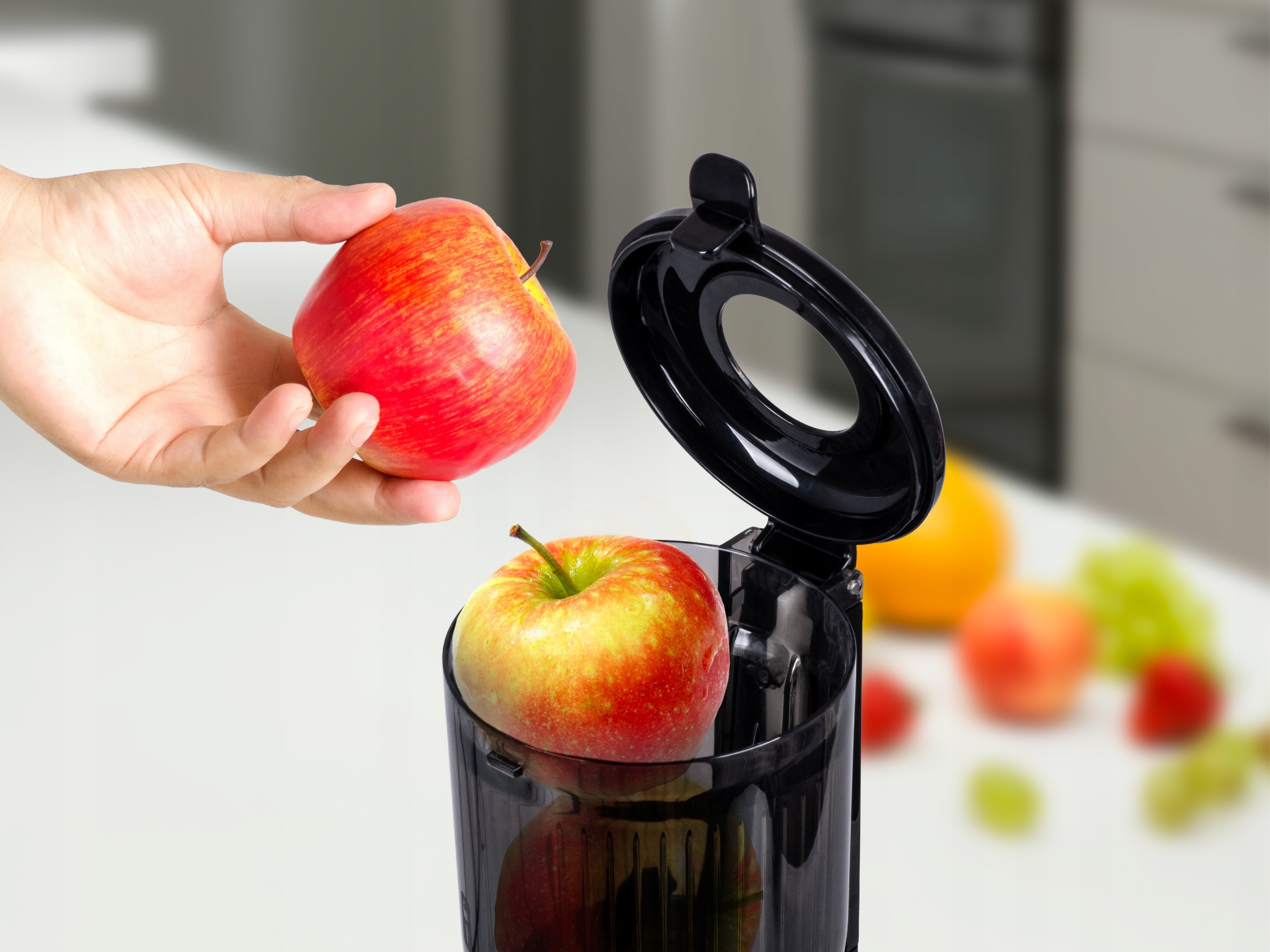 Wyciskarka pionowa wolnoobrotowa do soków PJ350 Eldom 250W