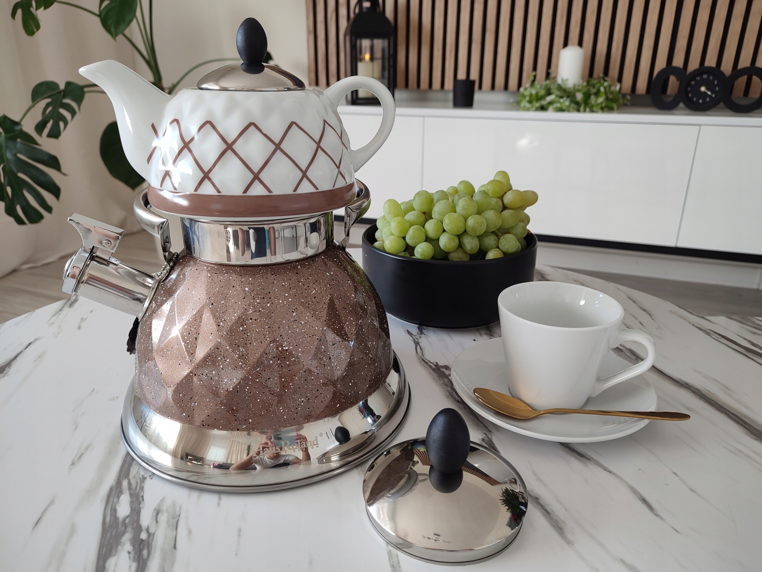 CZAJNIK I ZAPARZACZ HR761-2